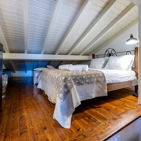 Casa Antiga *